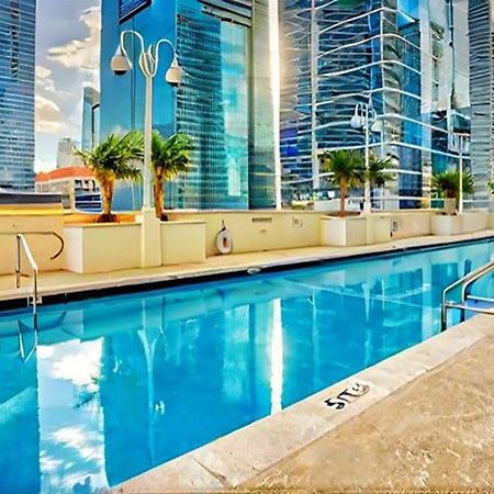 Elegant Centric Vibrant Pool Jacuzzi Free Parking Appartement Miami Buitenkant foto