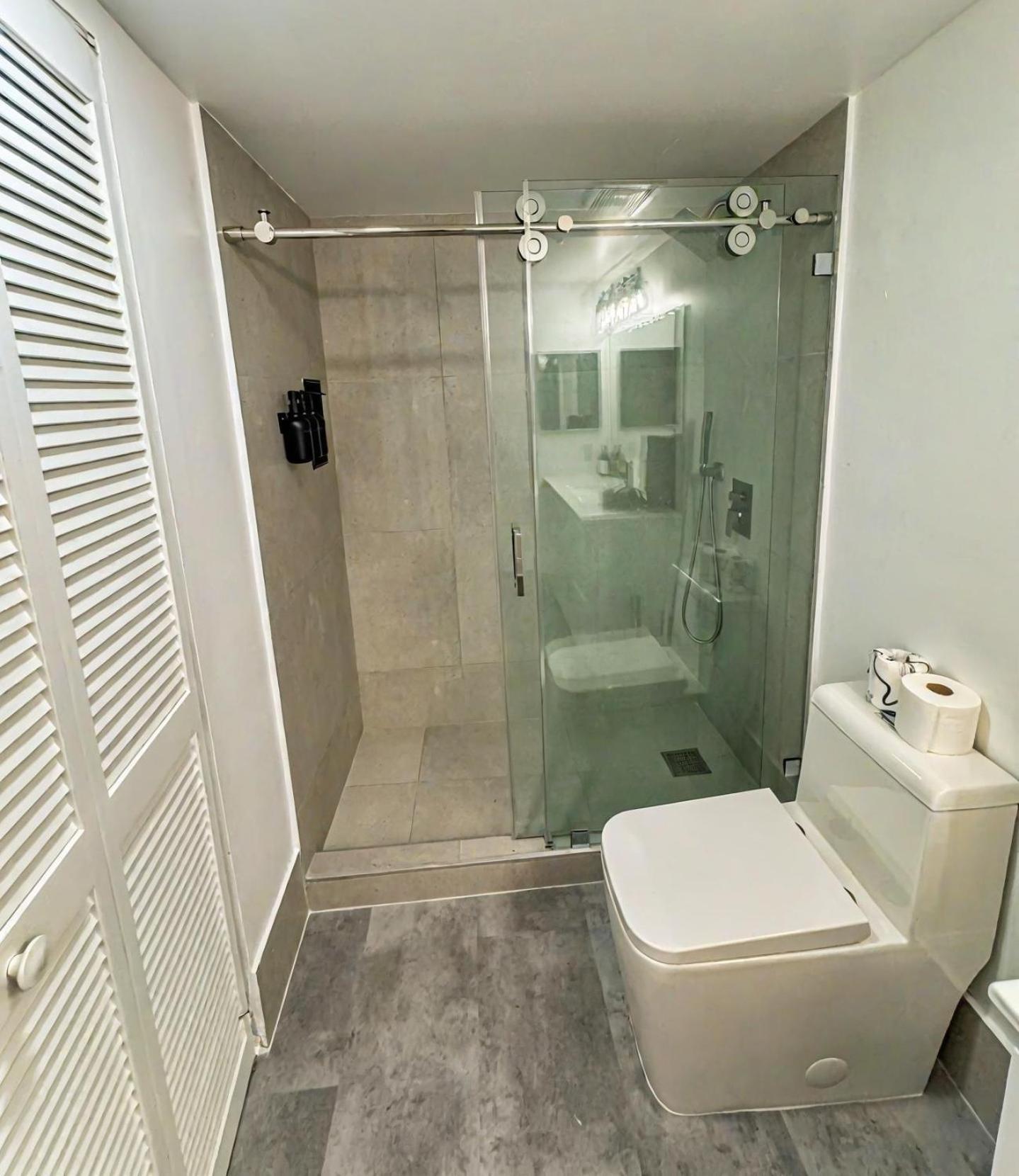 Elegant Centric Vibrant Pool Jacuzzi Free Parking Appartement Miami Buitenkant foto