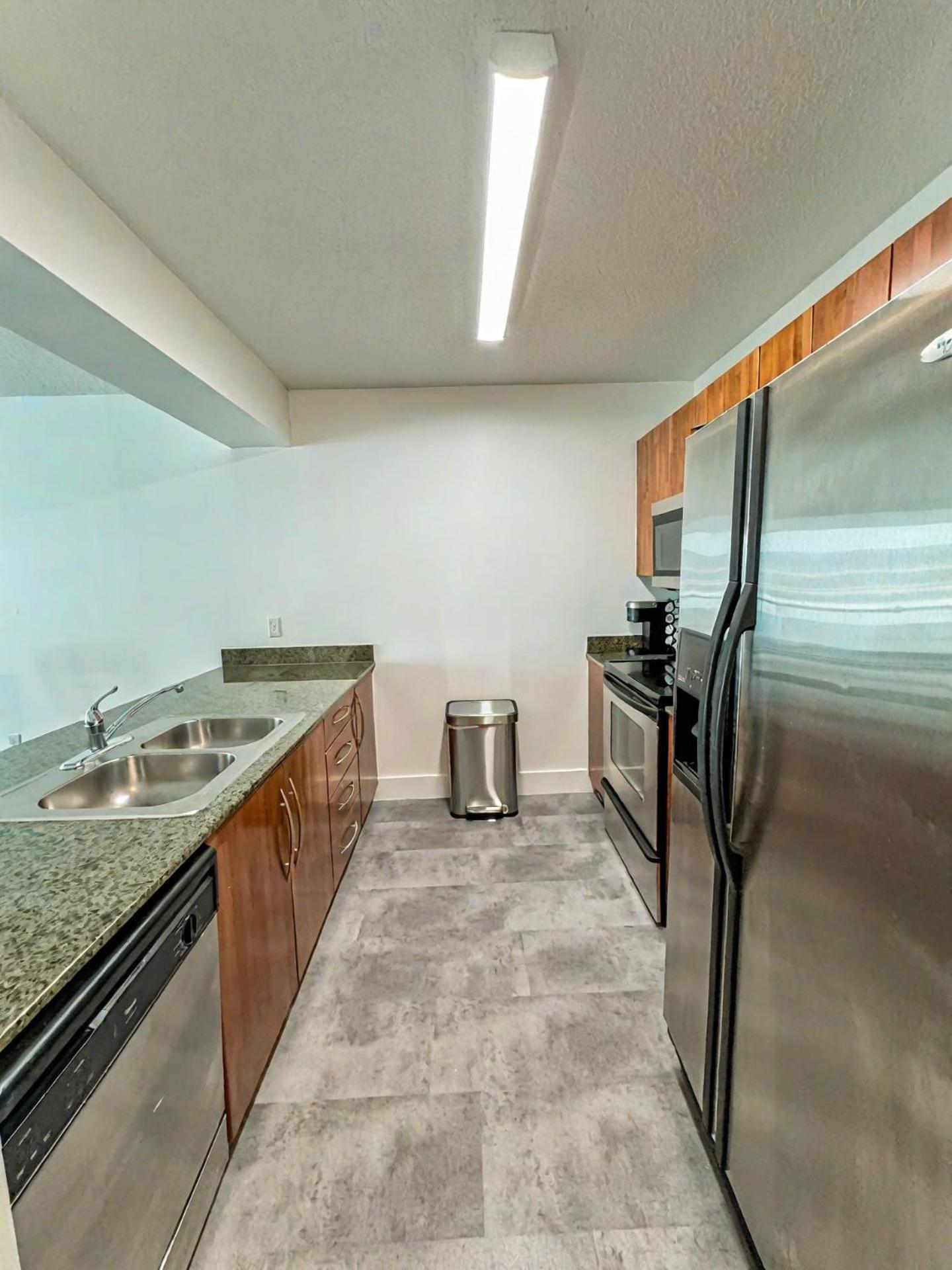 Elegant Centric Vibrant Pool Jacuzzi Free Parking Appartement Miami Buitenkant foto